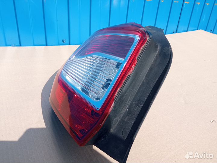 Фонарь задний Renault Logan 2