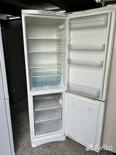 Холодильник Indesit