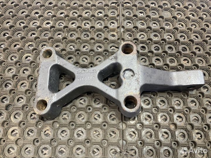 Опора заднего амортизатора левая Scania 5-series