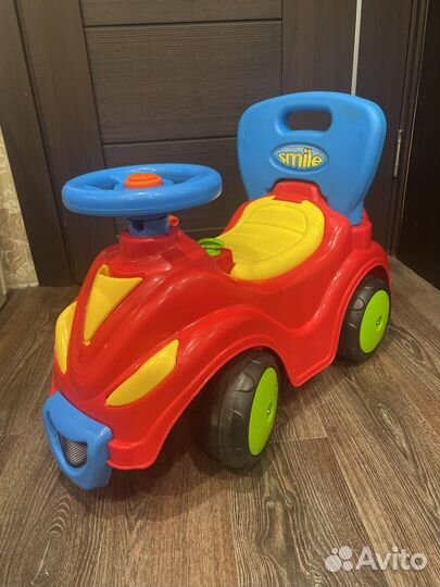 Детский автомобиль-каталка