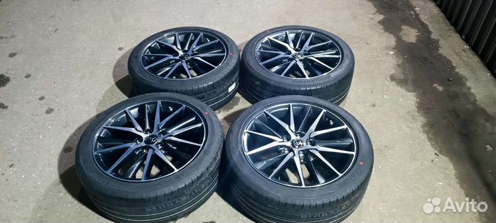 Toyota Camry 70 2023 новые колеса R18 оригинал