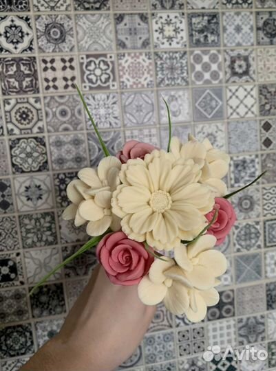 Шикарный букет девушке