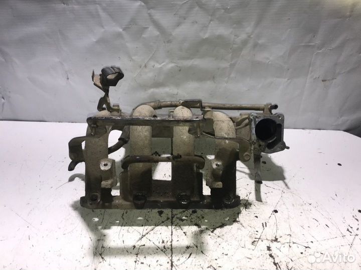 Коллектор впускной Kia Spectra