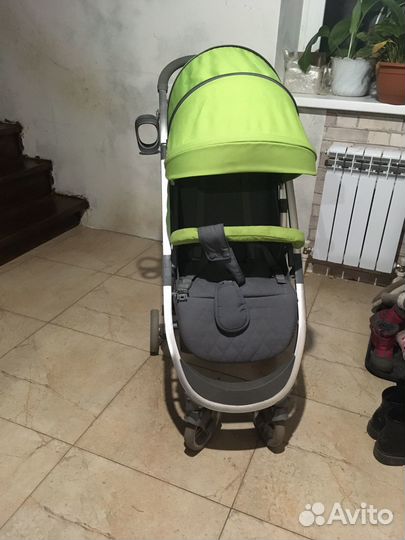 Прогулочная коляска