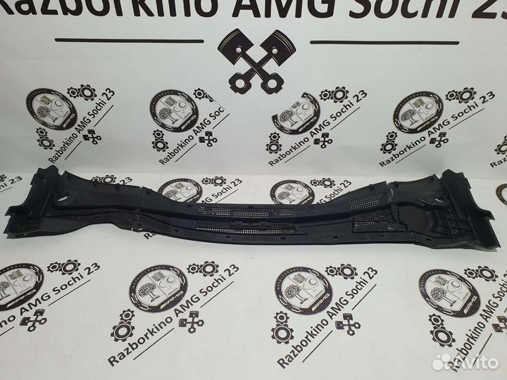 Решётка стеклоочистителя (жабо) Mitsubishi Grandis