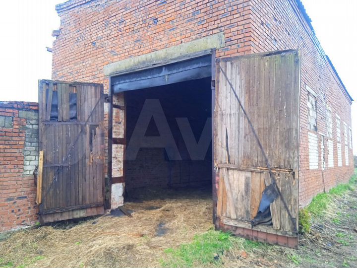 Ферма, 1023 м²