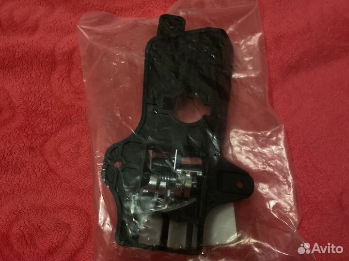 Ручка двери передняя левая хенде i30 новая Корея