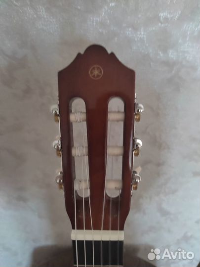 Новая гитара Yamaha C40 (с чехлом)
