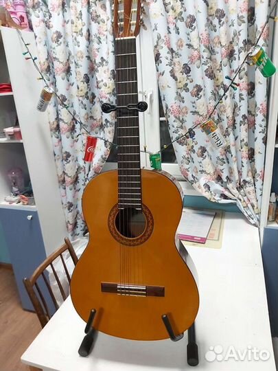 Стойка для гитары