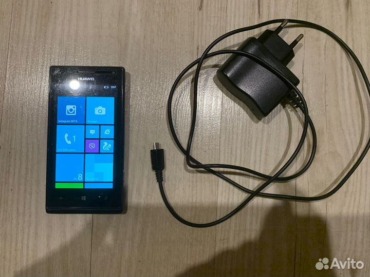 Телефон huawei Ascend W1