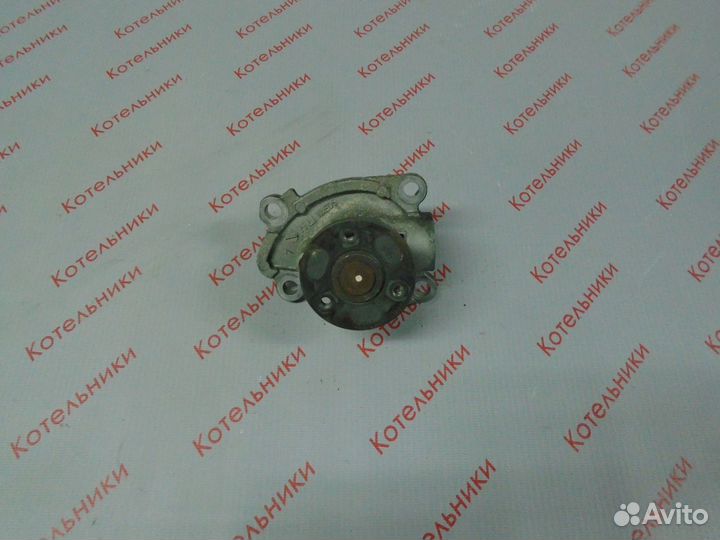 Nissan 21010-EE025 Насос водяной (Помпа)