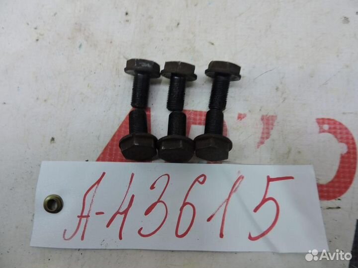 Болт маховика для Volkswagen Passat 1988-1993г