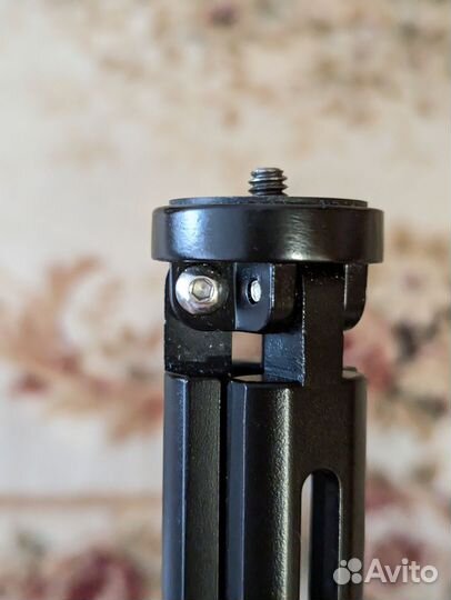 Штатив тринога металлическая