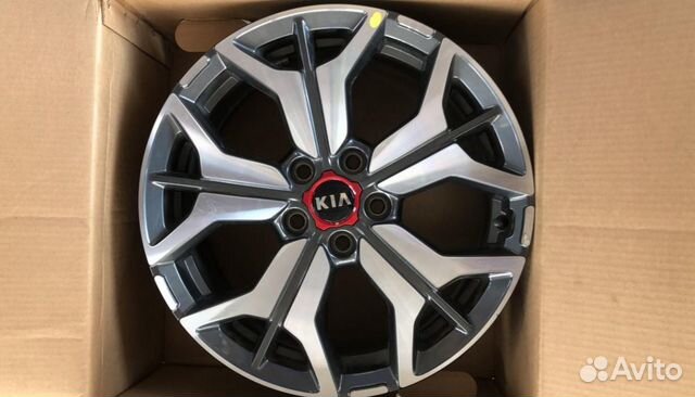 Оригинал. Kia Seltos r18 2021