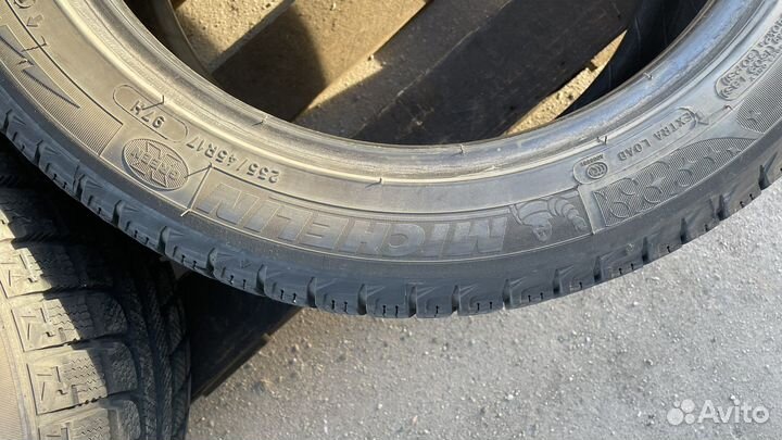 Michelin X-Ice 235/45 R17 97H