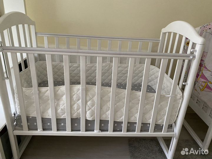 Детская кровать с матрасом
