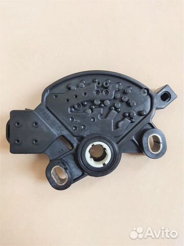 Датчик положения селектора АКПП F4A42 F4A51