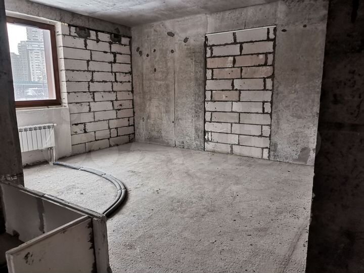 3-к. квартира, 82 м², 3/22 эт.