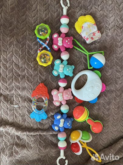 Погремушки и митенка