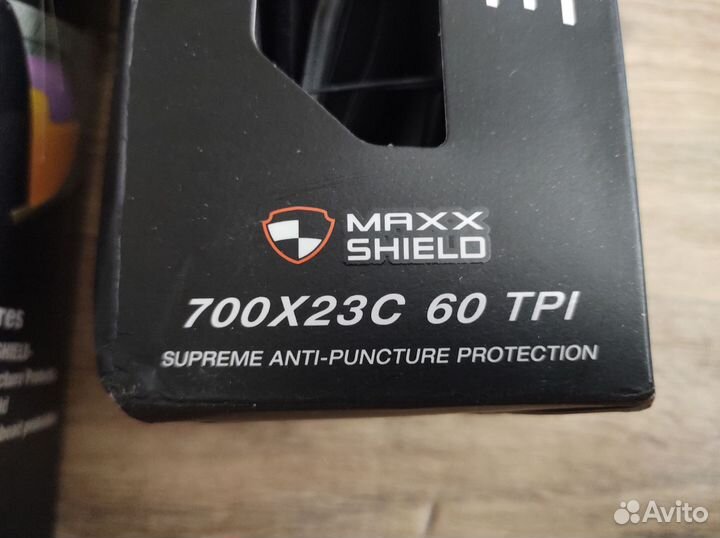 Покрышки maxxis re-fuse 700x23C 60 TPI maxx shield