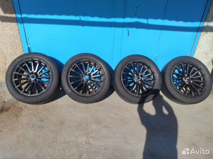Комплект колес на Lend Rover оригинал