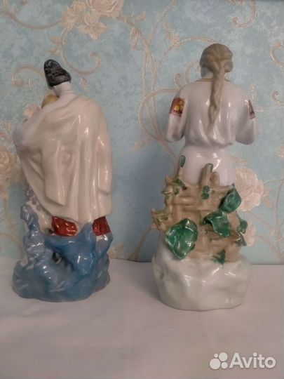 Фарфоровые статуэтки СССР майская ночь и гадание