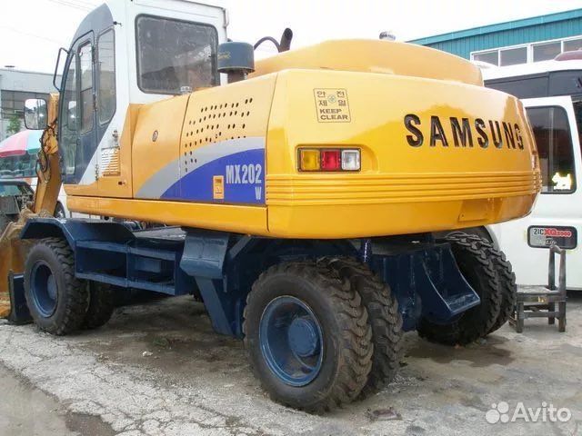 Водитель на колёсный Экскаватор