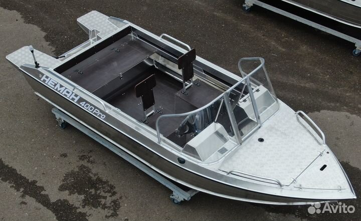 Новая моторная лодка Неман 400 Pro нерегистрат