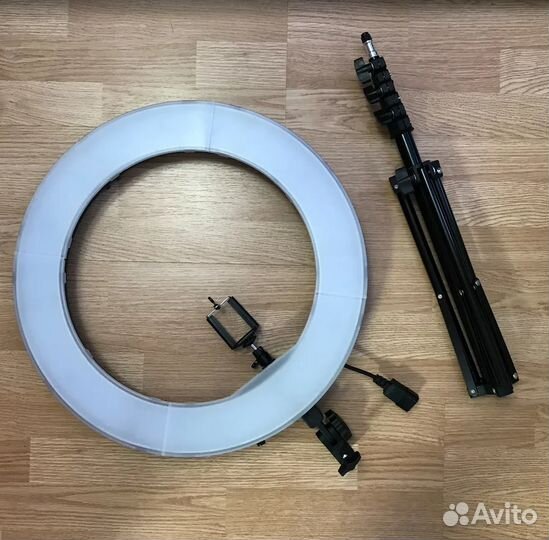 Кольцевая лампа