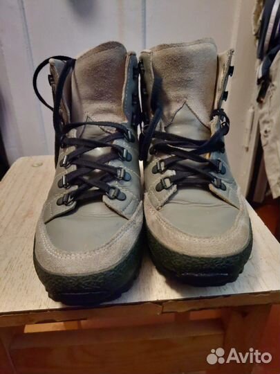 Трекинговые ботинки Lowa