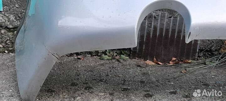 Задний бампер на renault logan 1