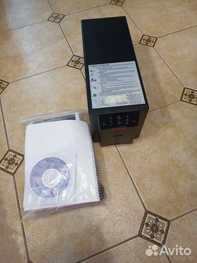 Источник бесперебойного питания apc