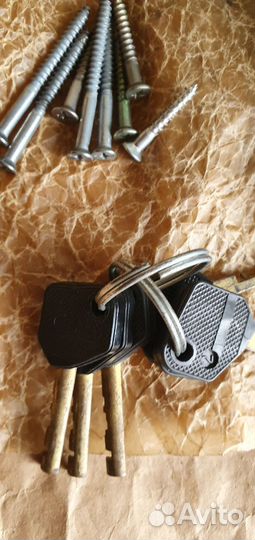Новый замок с защелкой советского производства