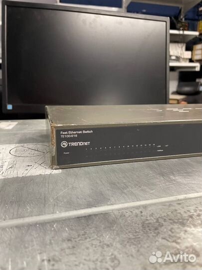 Fast Ethernet Switch TE100-S16