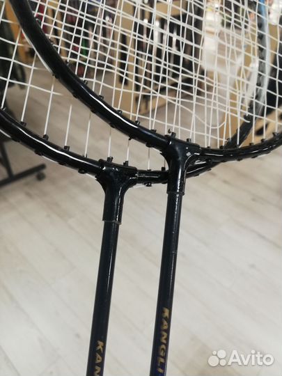 Ракетка для бадминтона