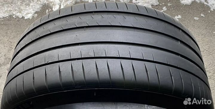 Michelin Pilot Sport 4 S 325/35 R23