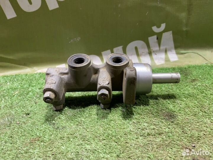 Главный тормозной цилиндр Renault Logan