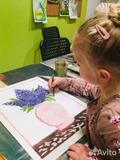 Учитель по рисованию