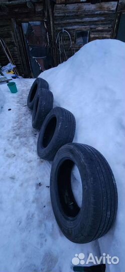 Kumho 722 235/65 R17