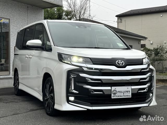 Toyota Noah 2.0 CVT, 2022, 45 900 км