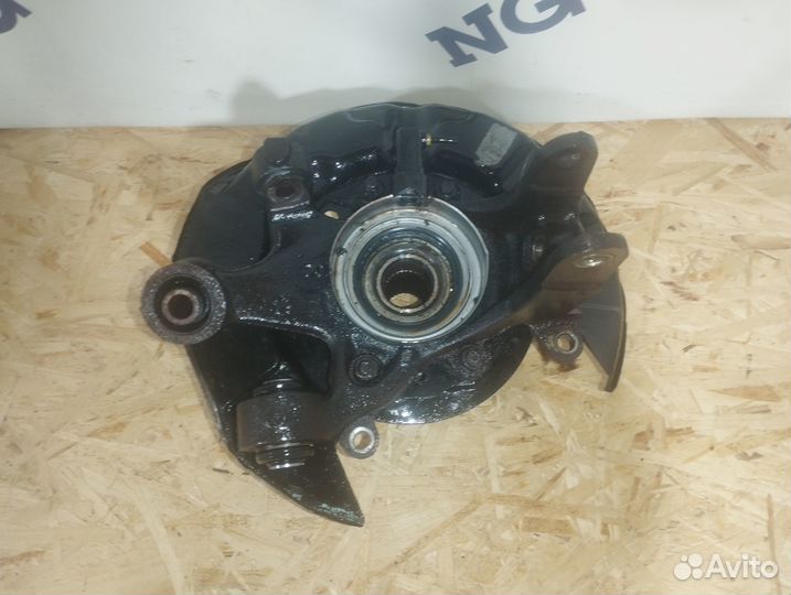 Ступица задняя правая Toyota Mark II JZX100