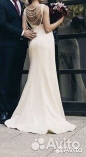 Свадебное платье с разрезом на ноге