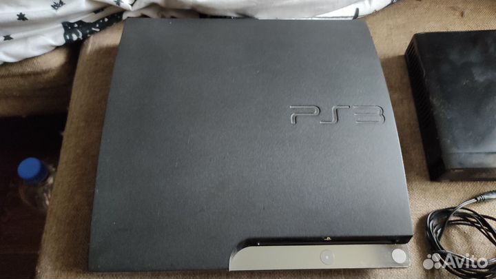 Sony ps3 slim 160 GB + внешний HDD 200 игр 2 TB