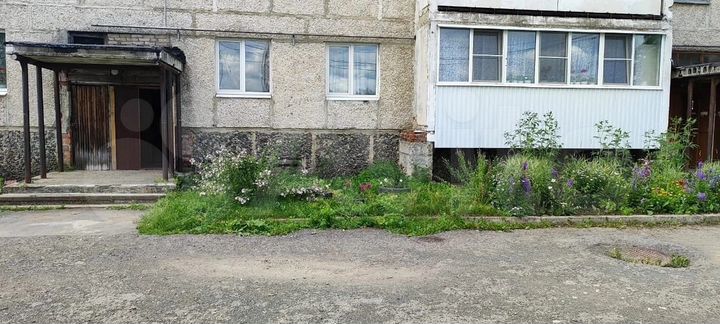 3-к. квартира, 60 м², 1/3 эт.