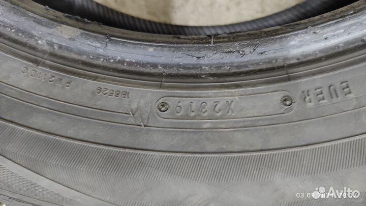 Dunlop Winter Maxx 215/60 R17