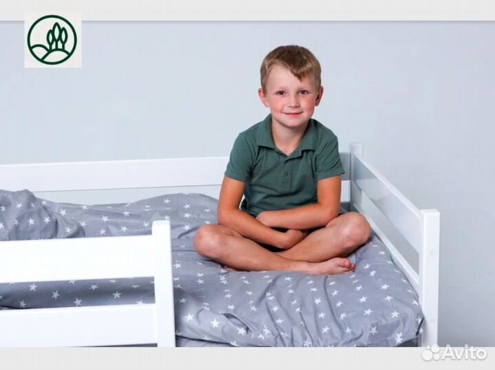 Детская кровать односпальная белая