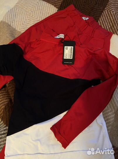 Женский спортивный костюм