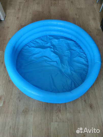 Детский надувной бассейн