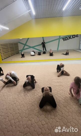 Тренер по художественной гимнастике