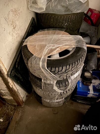 Yokohama Ice Guard IG55 215/55 R16